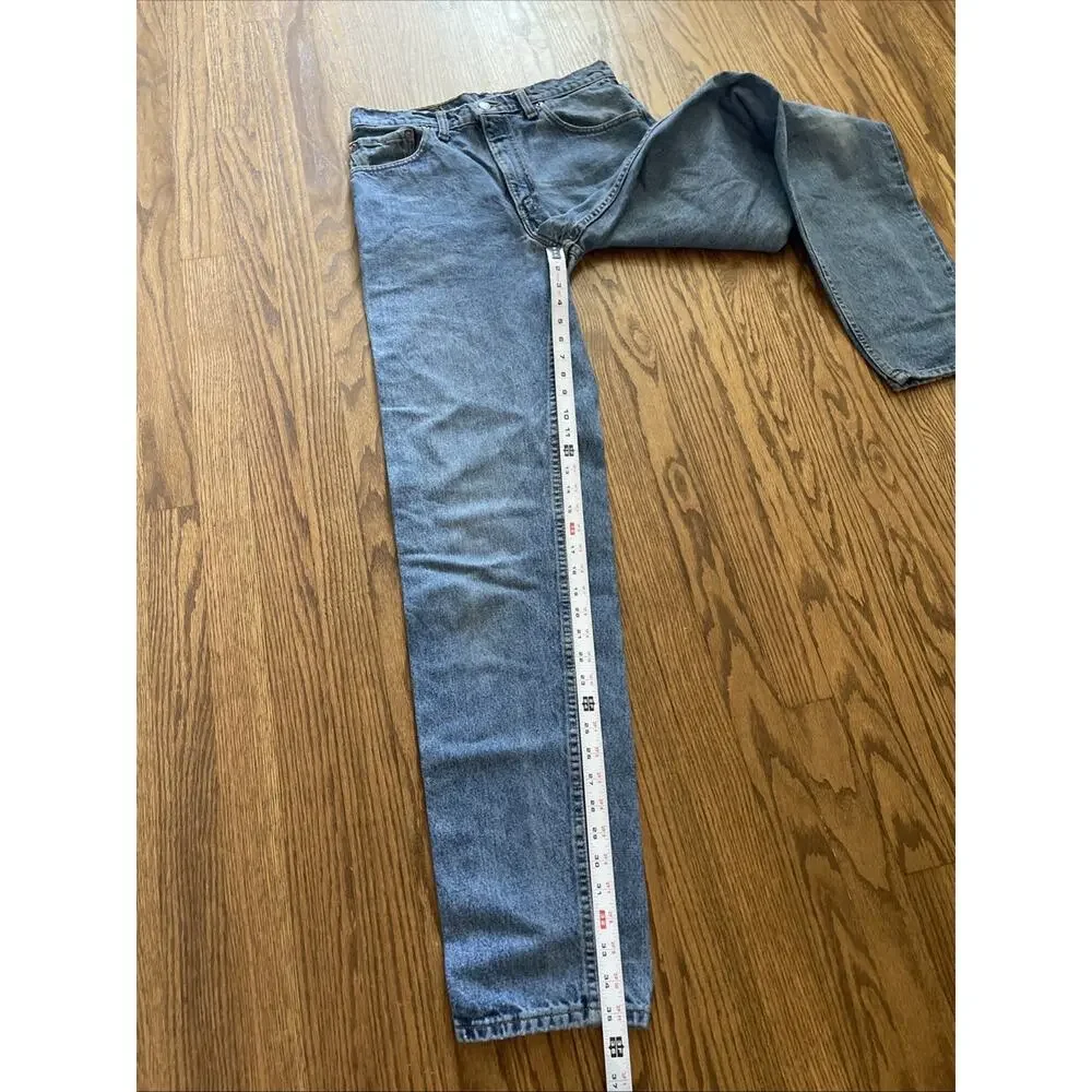 Vintage Levi’s 550 Jeans Relaxed Fit Men’s 32x36 Medium Wash Tapered Denim 1994